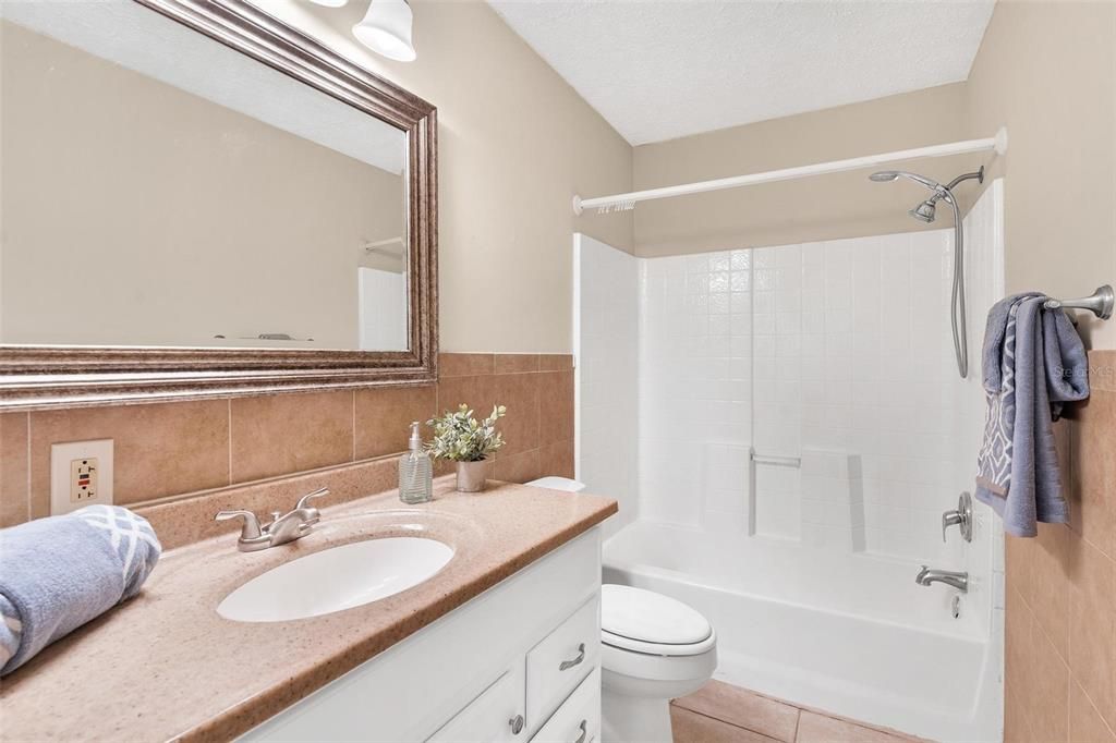 For Sale: $325,000 (3 beds, 2 baths, 1532 Square Feet)