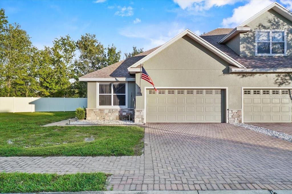 Recently Sold: $225,000 (2 beds, 2 baths, 1140 Square Feet)