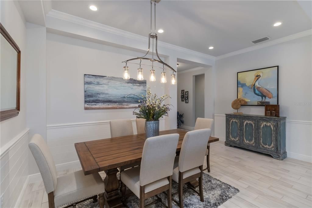 For Sale: $699,999 (3 beds, 2 baths, 2181 Square Feet)