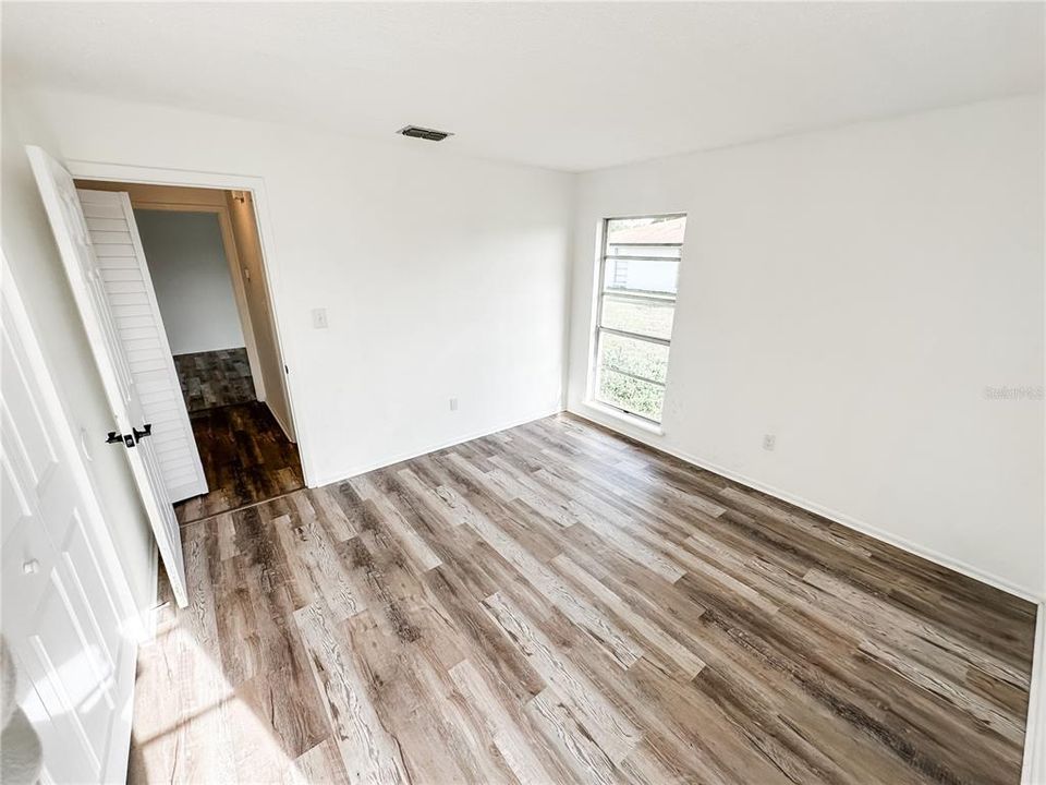 出租: $1,350 (2 贝兹, 2 浴室, 1008 平方英尺)