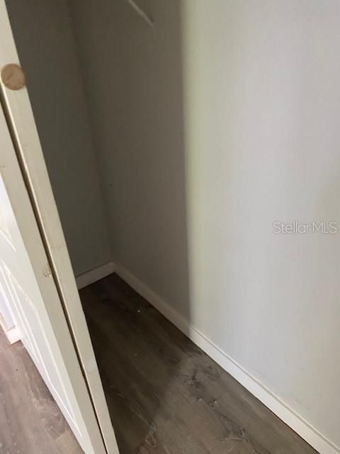 For Rent: $1,350 (2 beds, 1 baths, 896 Square Feet)