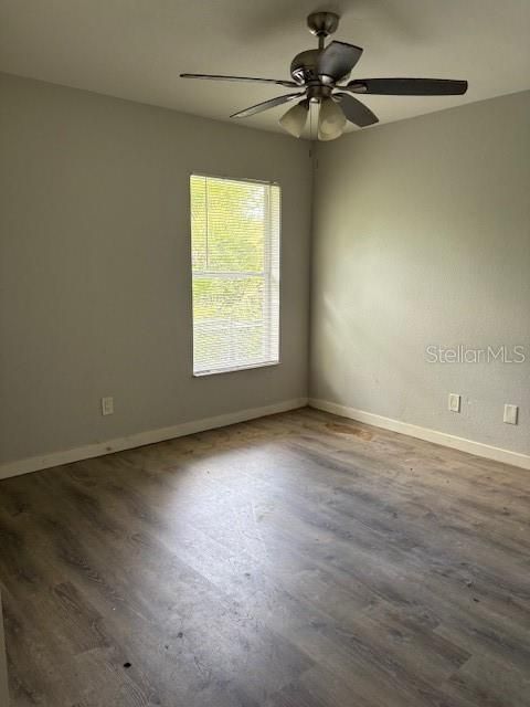 For Rent: $1,350 (2 beds, 1 baths, 896 Square Feet)