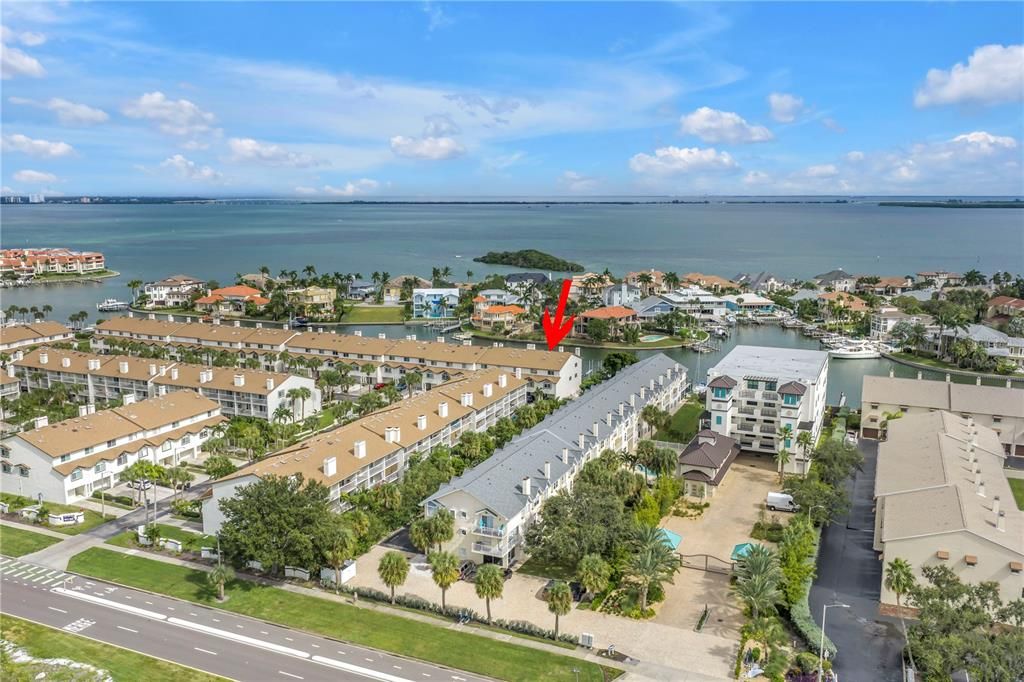 En Venta: $899,000 (3 camas, 3 baños, 1585 Pies cuadrados)