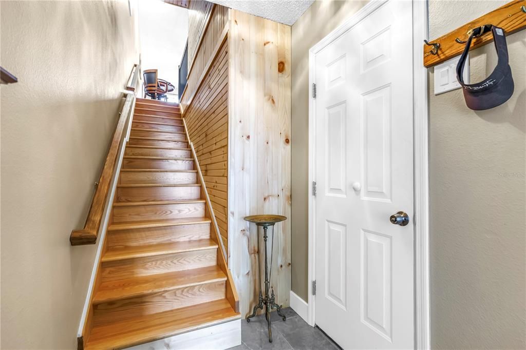 En Venta: $899,000 (3 camas, 3 baños, 1585 Pies cuadrados)