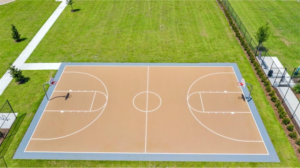 For Rent: $2,300 (3 beds, 2 baths, 1930 Square Feet)