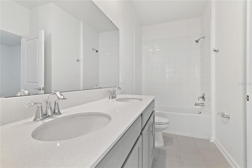 For Rent: $2,300 (3 beds, 2 baths, 1930 Square Feet)