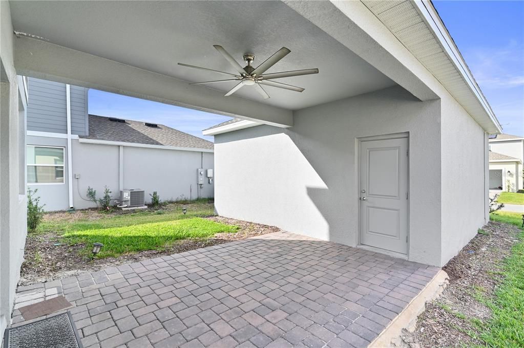 For Rent: $2,300 (3 beds, 2 baths, 1930 Square Feet)