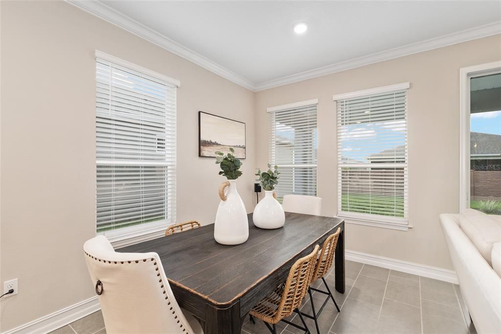 На продажу: $485,000 (3 спален, 2 ванн, 1894 Квадратных фут)