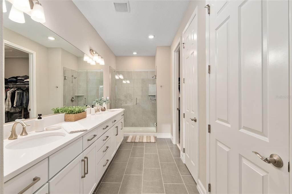 На продажу: $485,000 (3 спален, 2 ванн, 1894 Квадратных фут)