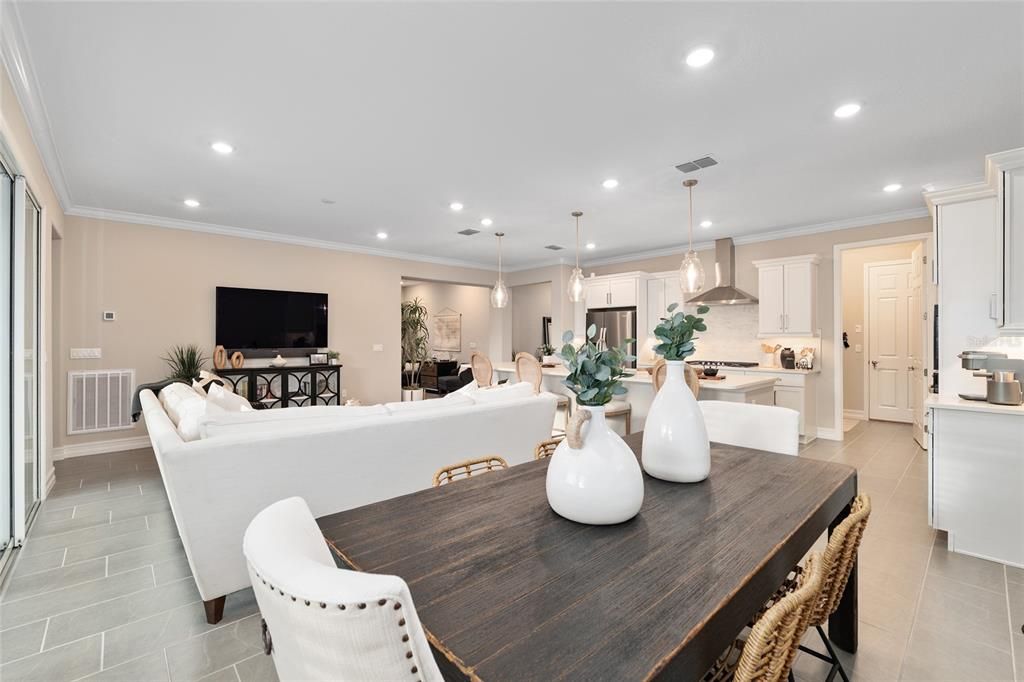 На продажу: $485,000 (3 спален, 2 ванн, 1894 Квадратных фут)