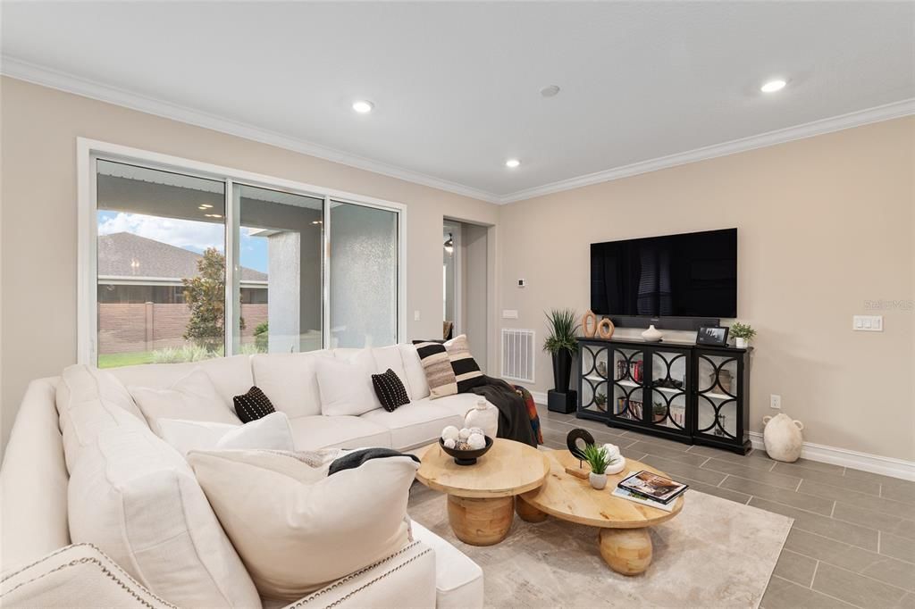 На продажу: $485,000 (3 спален, 2 ванн, 1894 Квадратных фут)