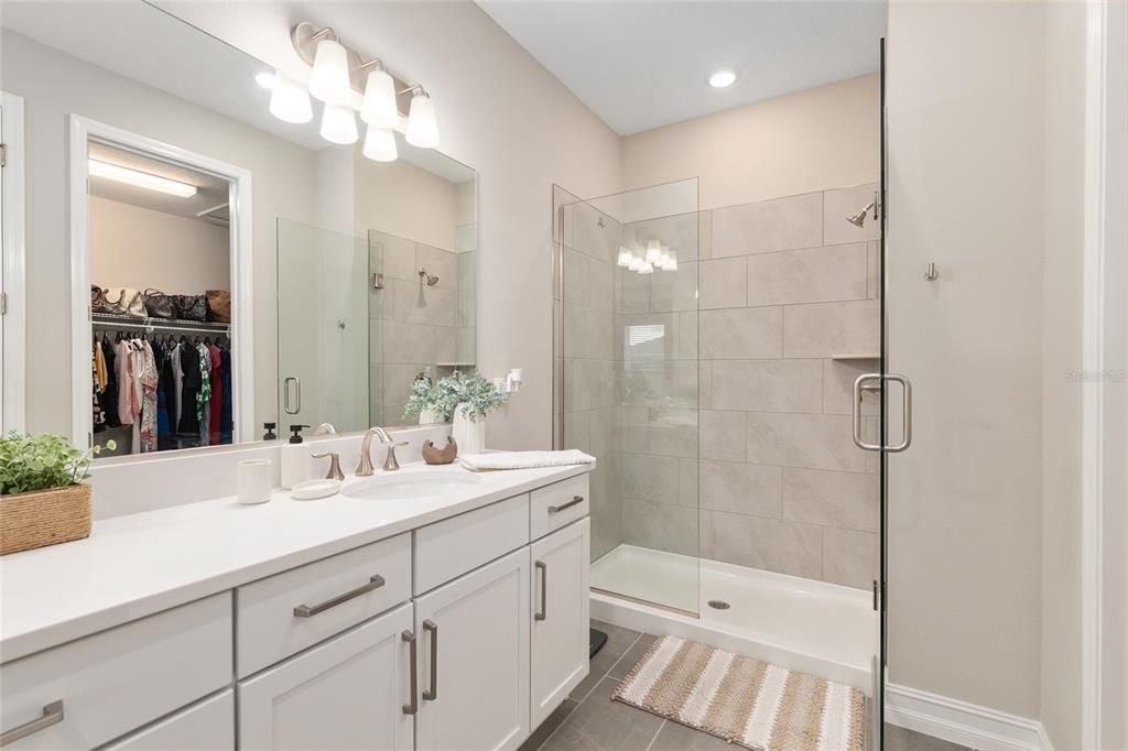 На продажу: $485,000 (3 спален, 2 ванн, 1894 Квадратных фут)