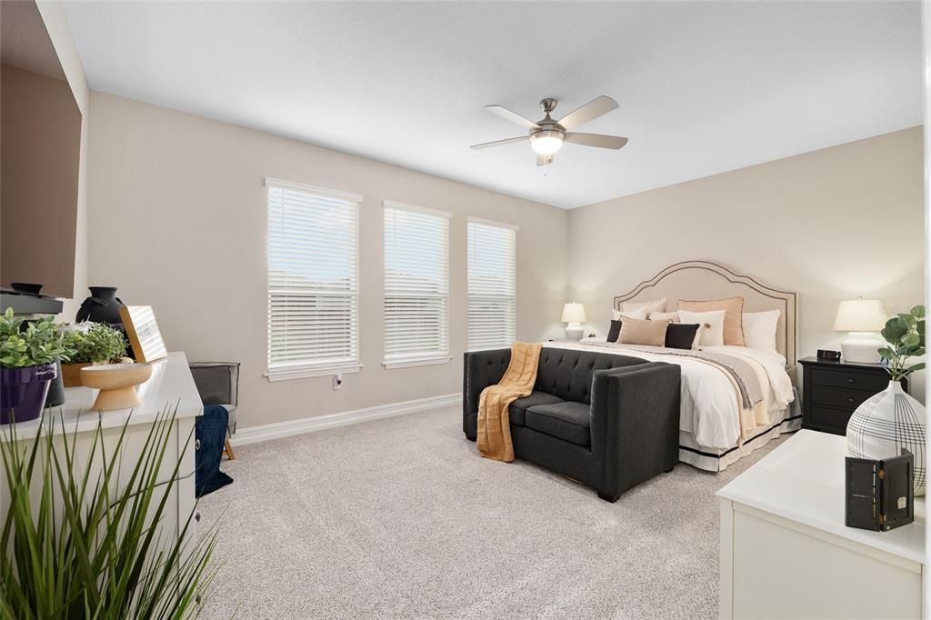 На продажу: $485,000 (3 спален, 2 ванн, 1894 Квадратных фут)