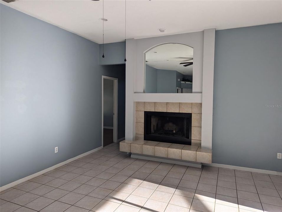 For Rent: $3,975 (4 beds, 3 baths, 2359 Square Feet)