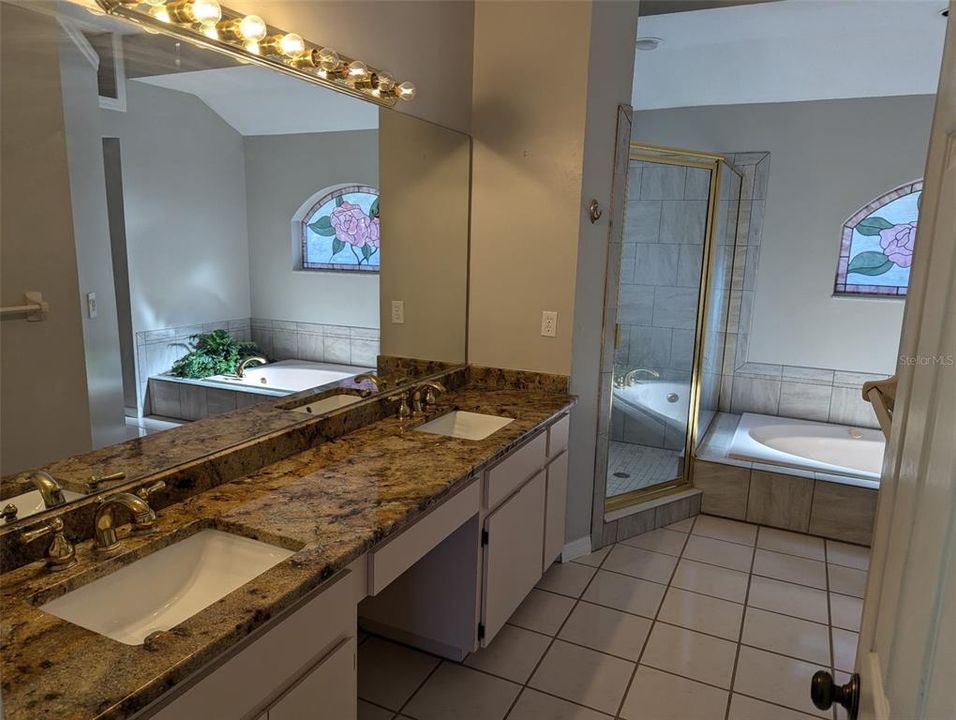 For Rent: $3,975 (4 beds, 3 baths, 2359 Square Feet)