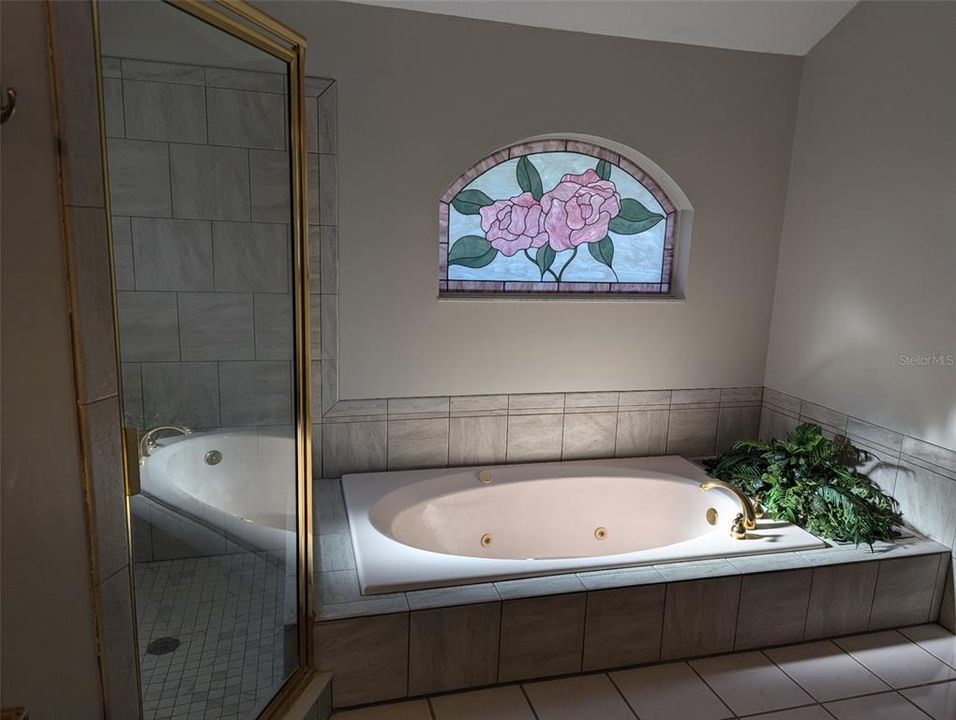 For Rent: $3,975 (4 beds, 3 baths, 2359 Square Feet)