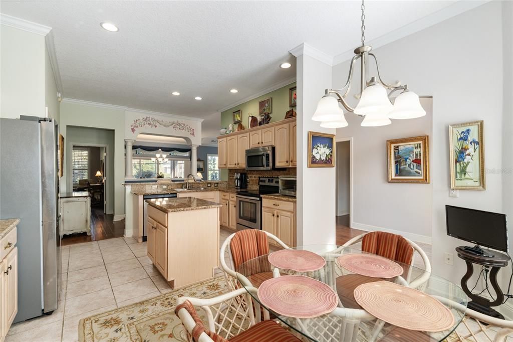 На продажу: $775,000 (3 спален, 2 ванн, 2234 Квадратных фут)