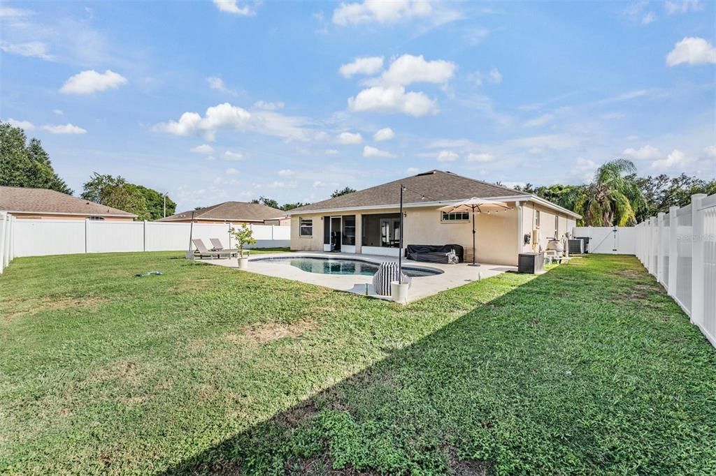 For Sale: $420,000 (4 beds, 2 baths, 1691 Square Feet)