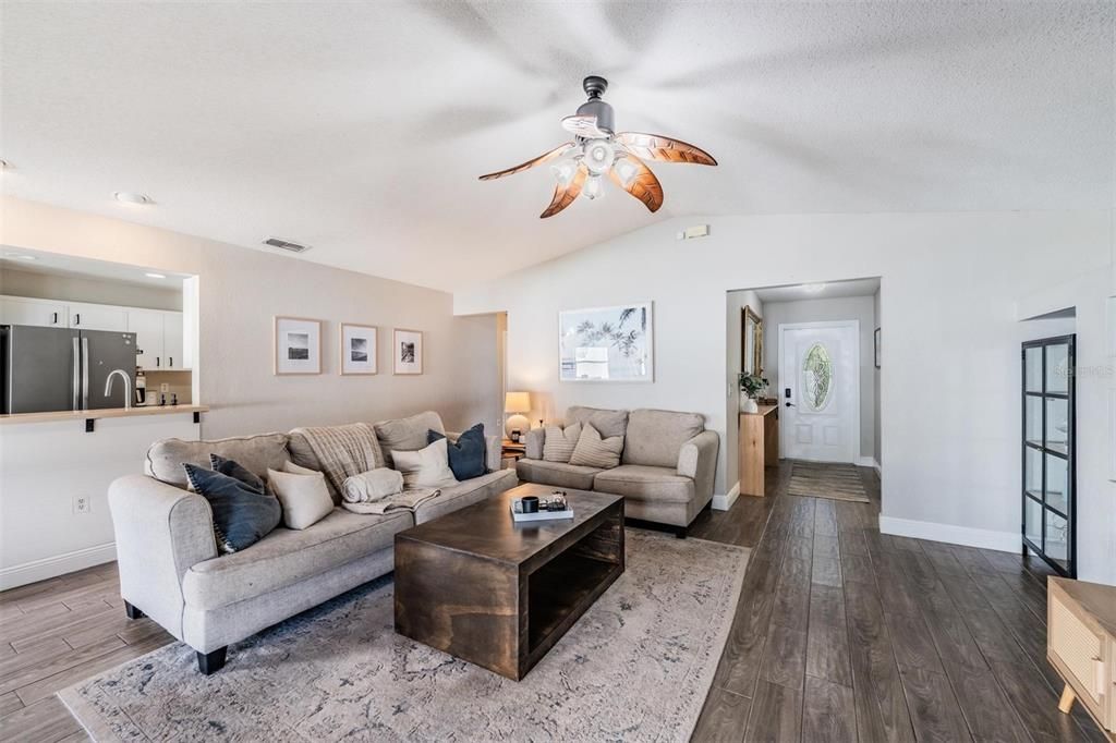 For Sale: $420,000 (4 beds, 2 baths, 1691 Square Feet)