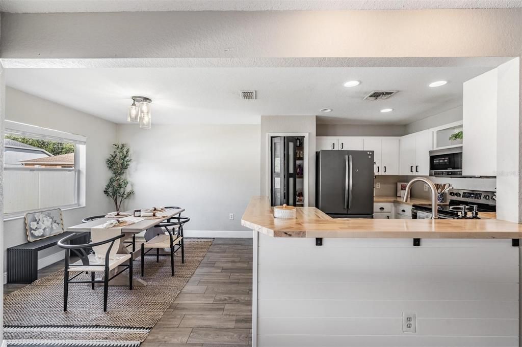 For Sale: $420,000 (4 beds, 2 baths, 1691 Square Feet)