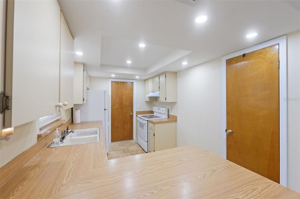 Activo con contrato: $234,900 (2 camas, 2 baños, 1096 Pies cuadrados)
