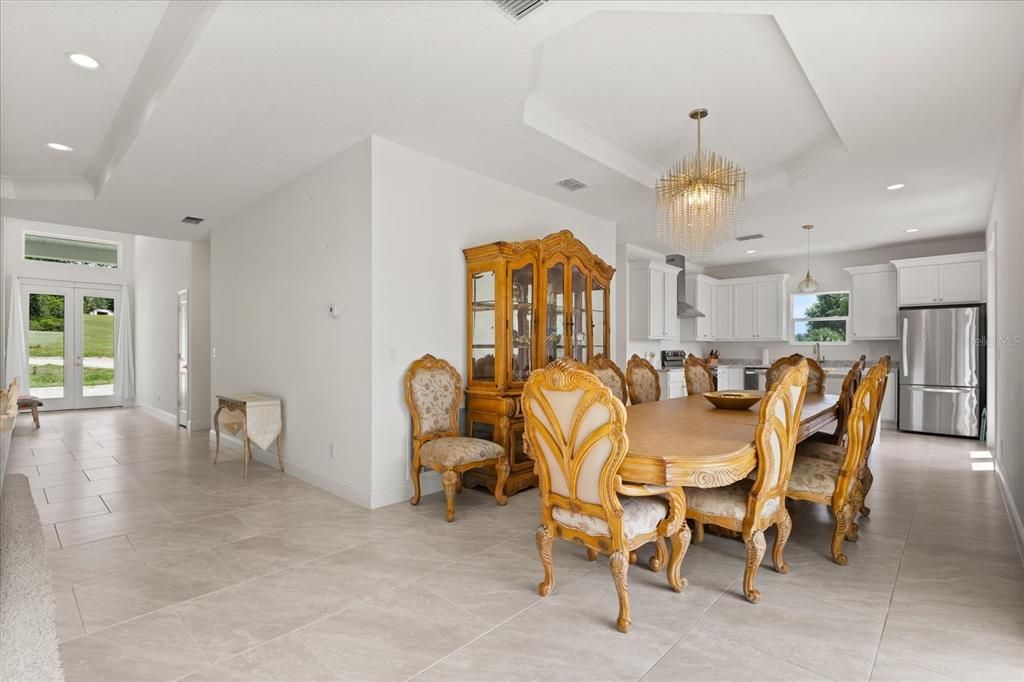 For Sale: $1,450,000 (4 beds, 3 baths, 2728 Square Feet)