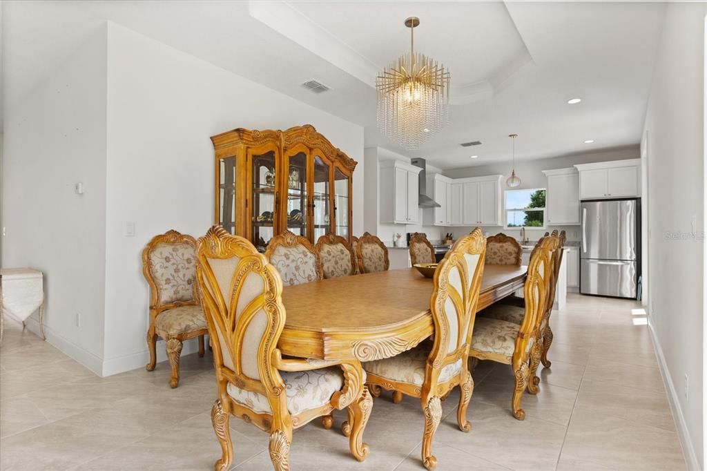 For Sale: $1,450,000 (4 beds, 3 baths, 2728 Square Feet)