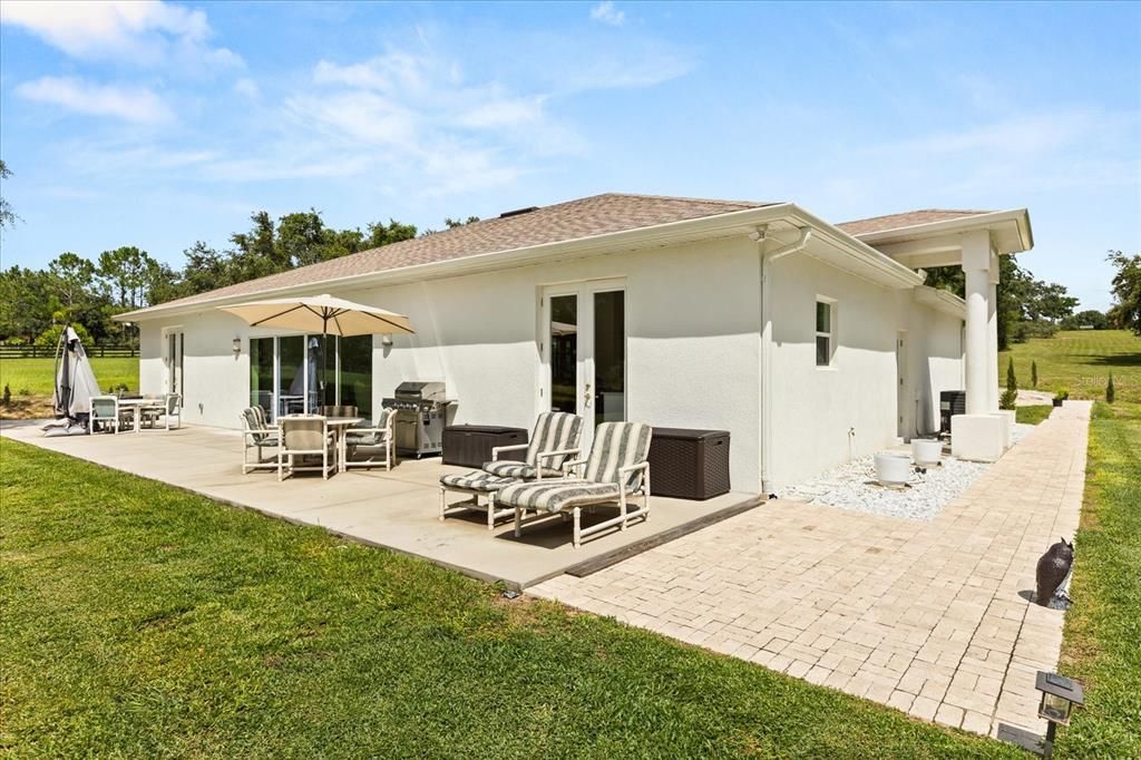 For Sale: $1,450,000 (4 beds, 3 baths, 2728 Square Feet)