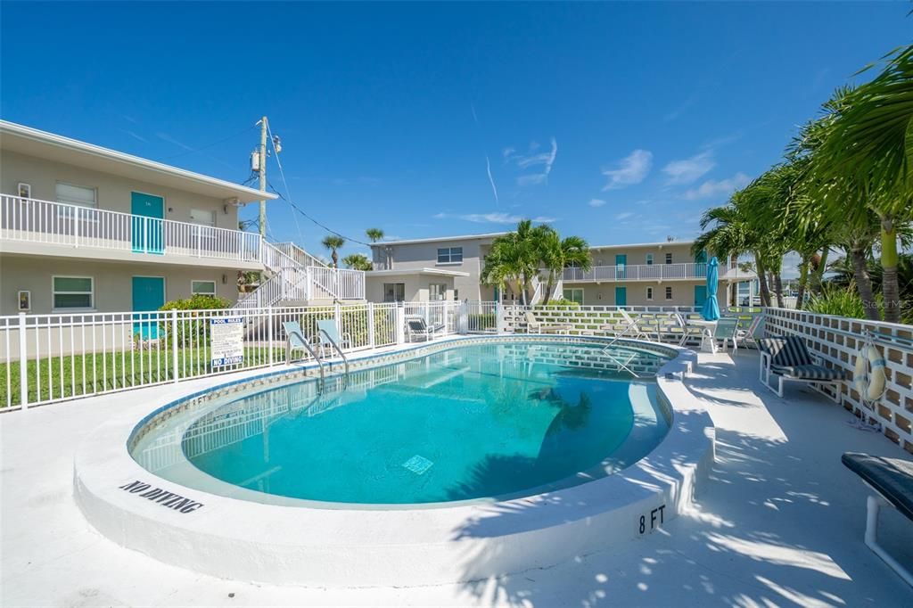 待售: $210,000 (1 贝兹, 1 浴室, 520 平方英尺)