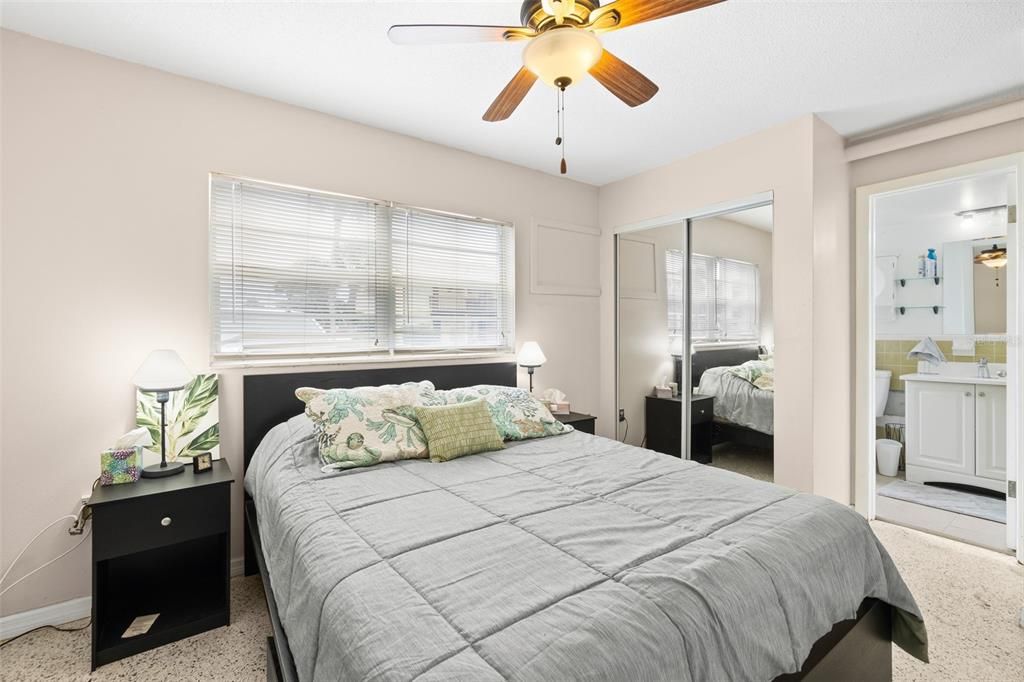 待售: $210,000 (1 贝兹, 1 浴室, 520 平方英尺)