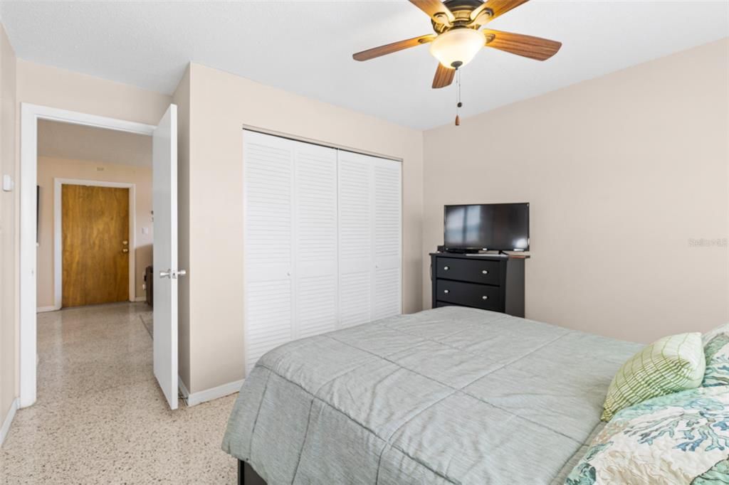 待售: $210,000 (1 贝兹, 1 浴室, 520 平方英尺)