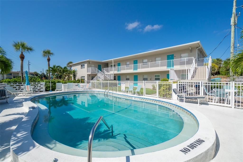 待售: $210,000 (1 贝兹, 1 浴室, 520 平方英尺)