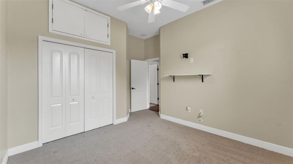 На продажу: $397,500 (4 спален, 2 ванн, 2322 Квадратных фут)