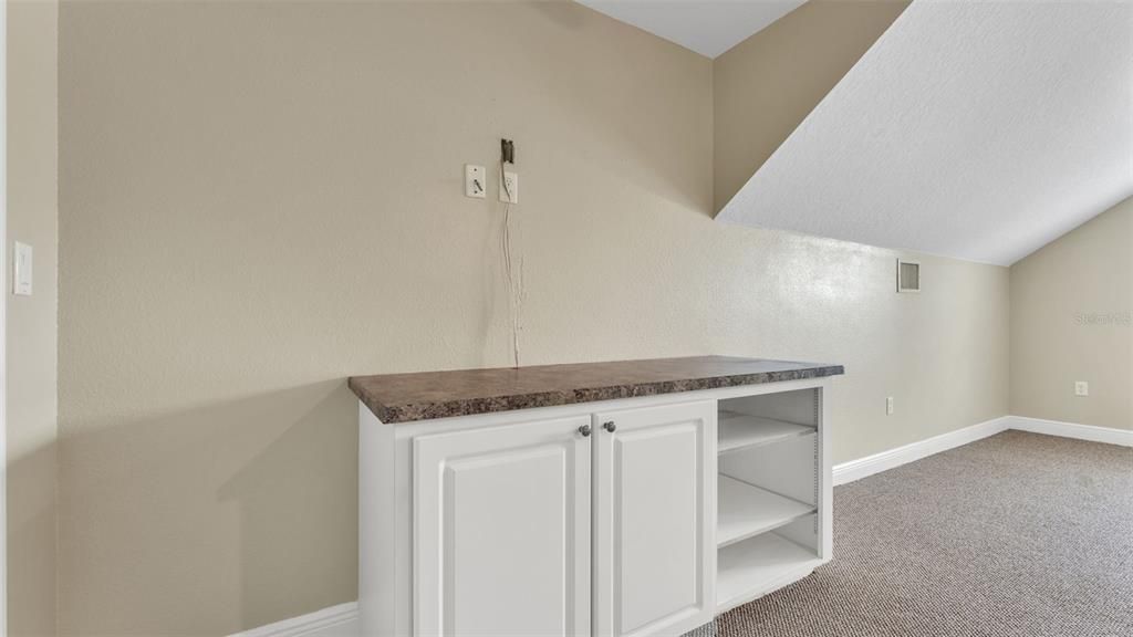 На продажу: $397,500 (4 спален, 2 ванн, 2322 Квадратных фут)