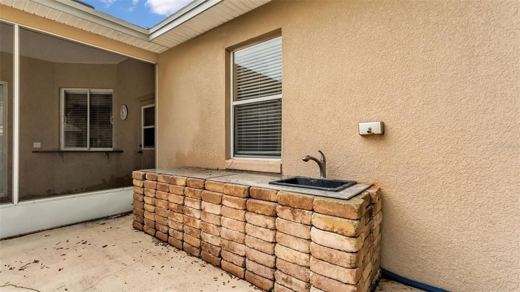 На продажу: $397,500 (4 спален, 2 ванн, 2322 Квадратных фут)