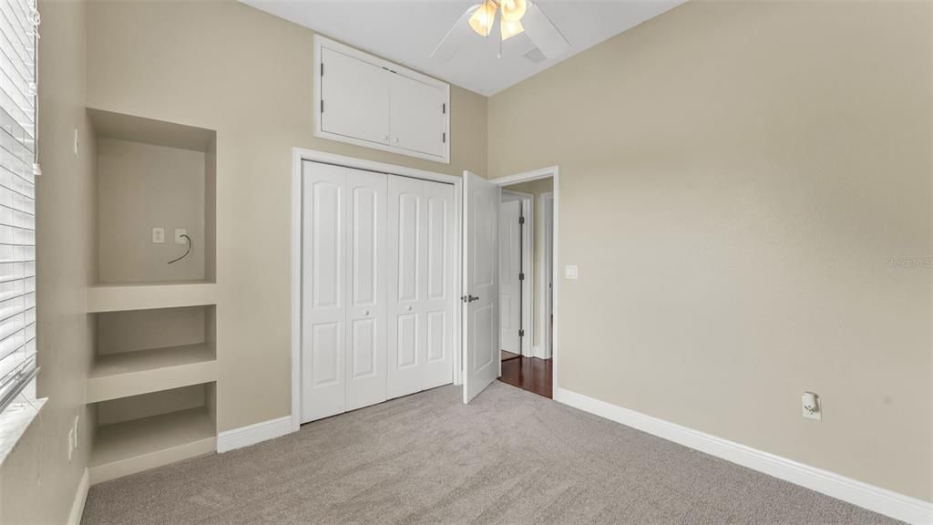 На продажу: $397,500 (4 спален, 2 ванн, 2322 Квадратных фут)