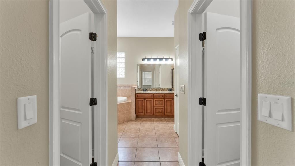 На продажу: $397,500 (4 спален, 2 ванн, 2322 Квадратных фут)