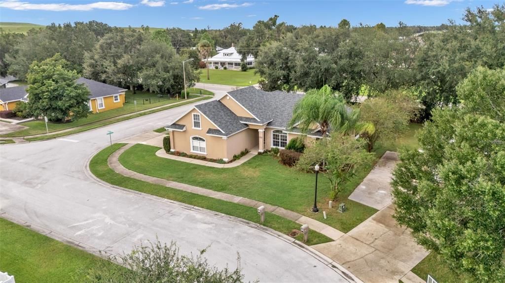 На продажу: $397,500 (4 спален, 2 ванн, 2322 Квадратных фут)