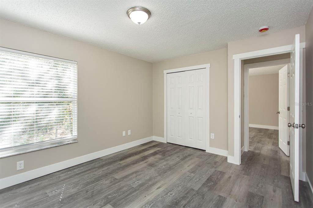 En Venta: $269,900 (4 camas, 2 baños, 2236 Pies cuadrados)