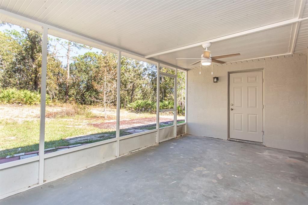 En Venta: $269,900 (4 camas, 2 baños, 2236 Pies cuadrados)