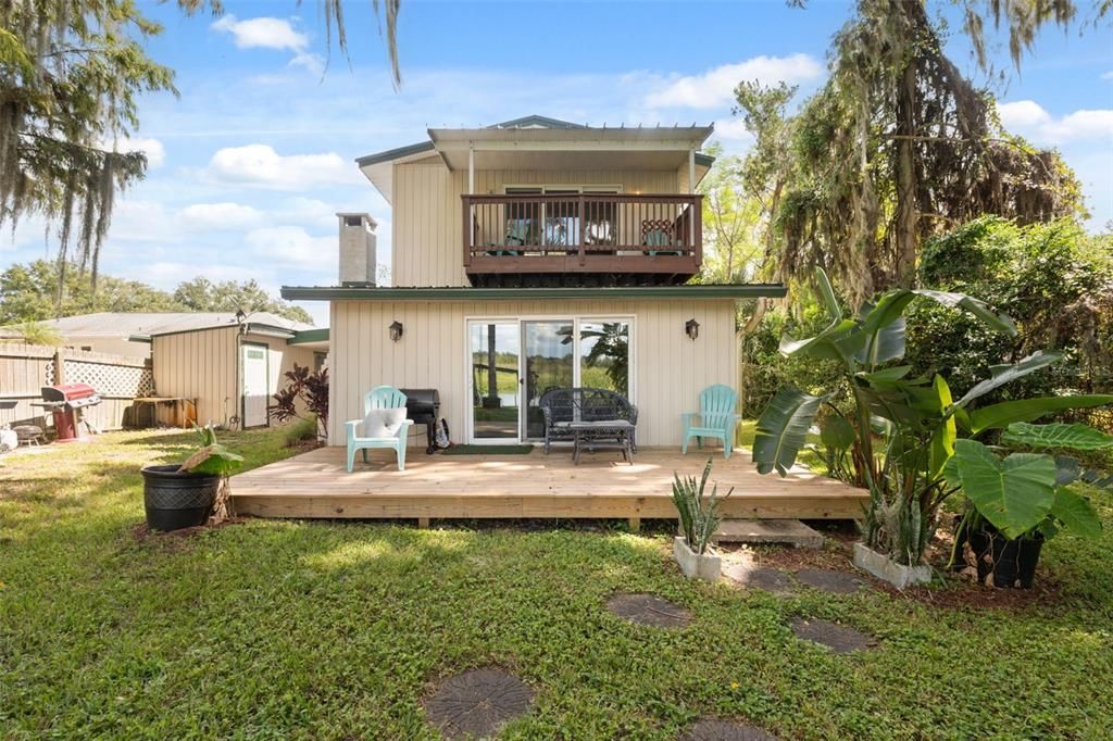 For Sale: $365,000 (2 beds, 2 baths, 1160 Square Feet)