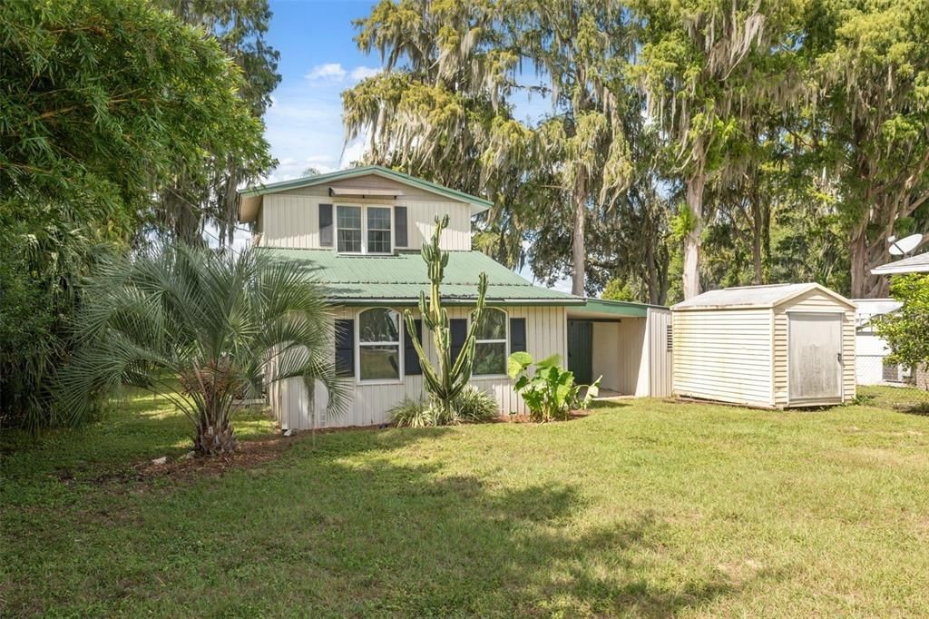 For Sale: $365,000 (2 beds, 2 baths, 1160 Square Feet)