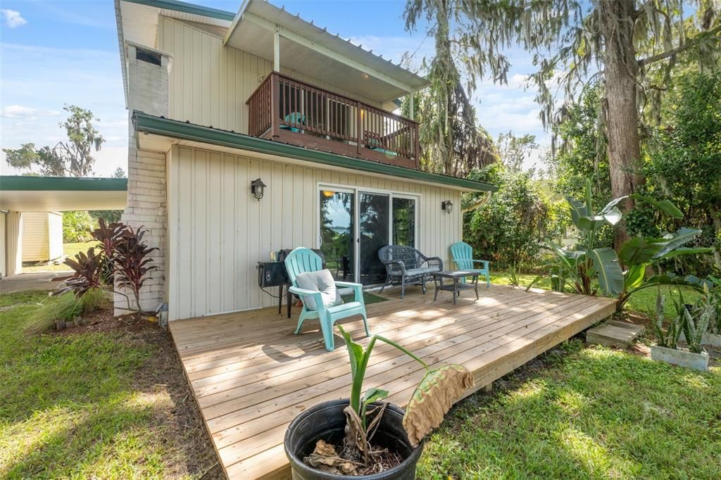 For Sale: $365,000 (2 beds, 2 baths, 1160 Square Feet)