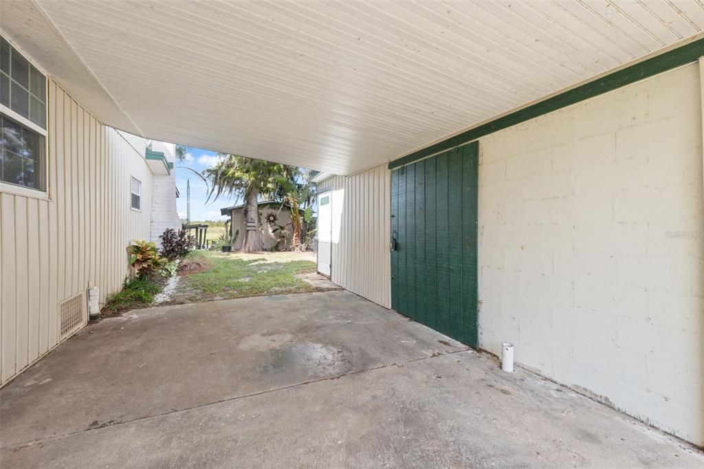 For Sale: $365,000 (2 beds, 2 baths, 1160 Square Feet)