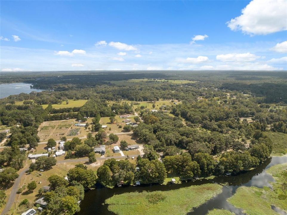 For Sale: $365,000 (2 beds, 2 baths, 1160 Square Feet)