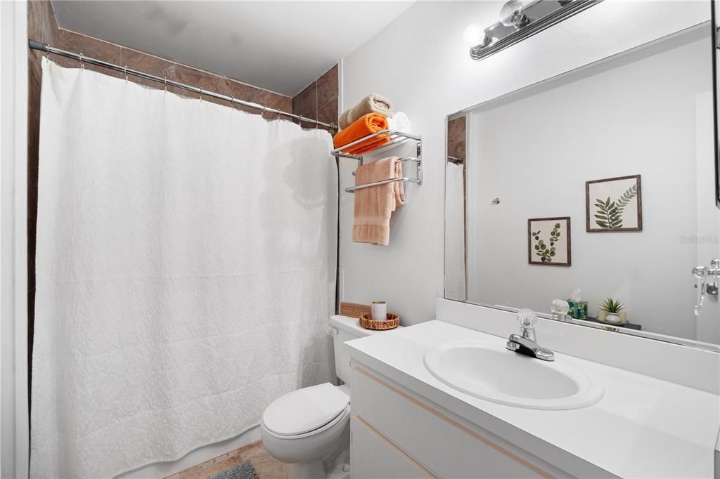 Active With Contract: $175,000 (3 beds, 2 baths, 1140 Square Feet)