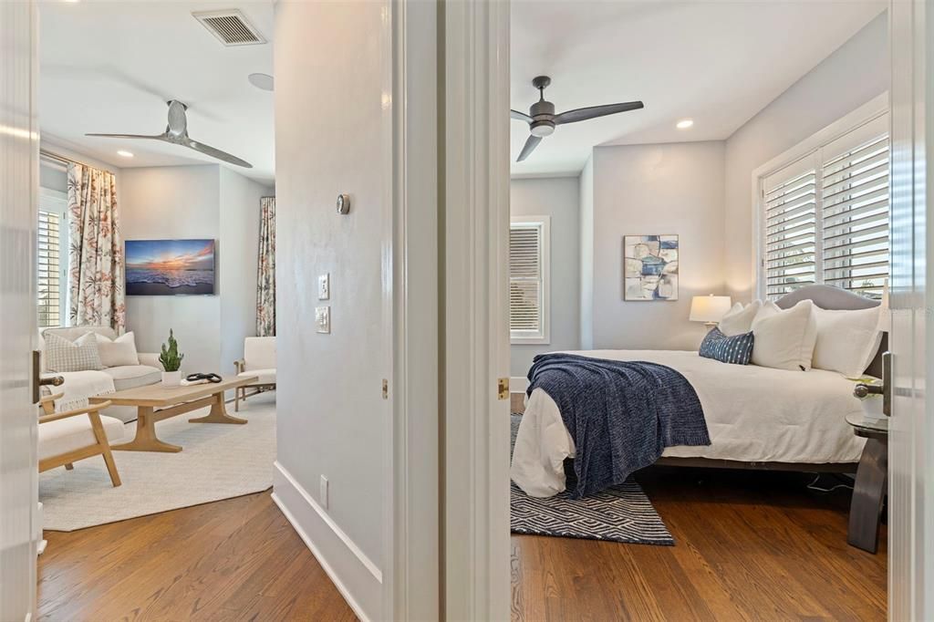 待售: $5,500,000 (6 贝兹, 5 浴室, 5542 平方英尺)