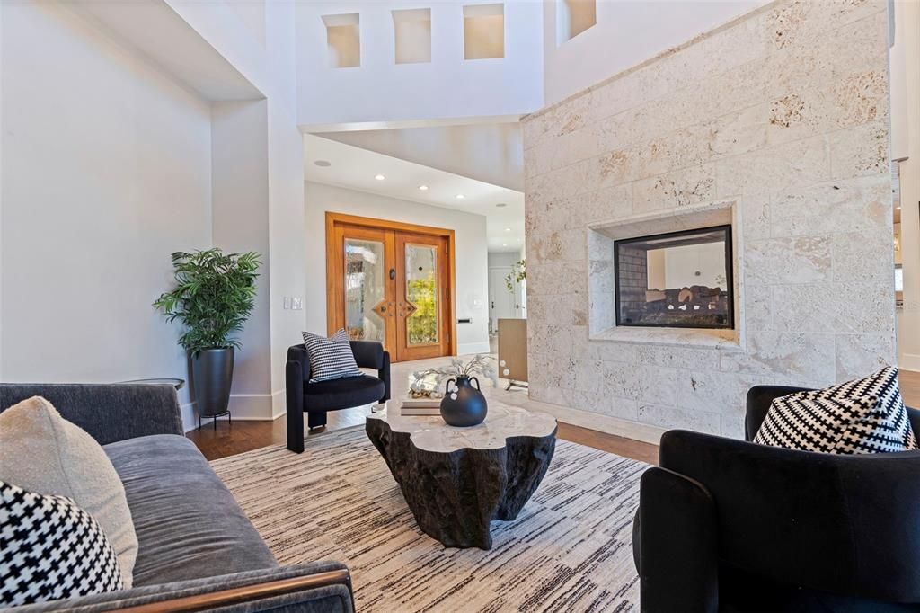 待售: $5,500,000 (6 贝兹, 5 浴室, 5542 平方英尺)