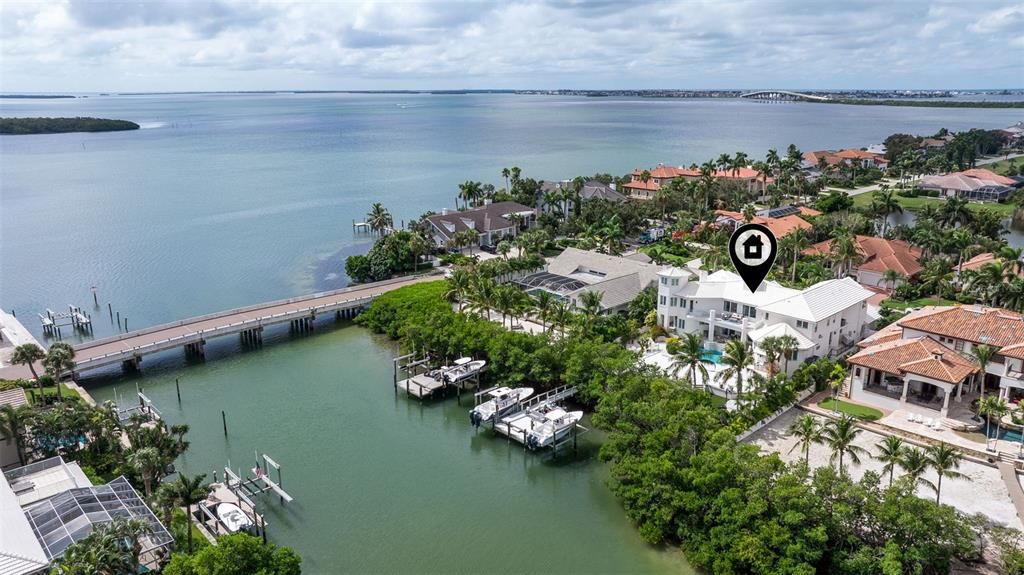 待售: $5,500,000 (6 贝兹, 5 浴室, 5542 平方英尺)