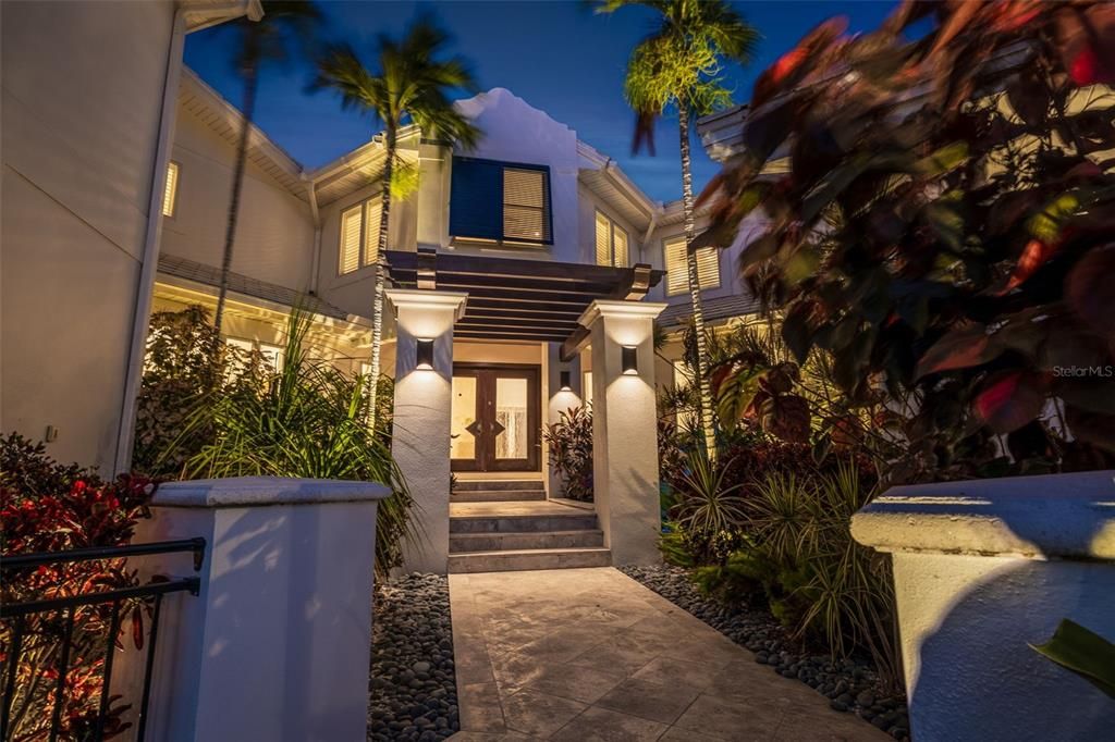 待售: $5,500,000 (6 贝兹, 5 浴室, 5542 平方英尺)